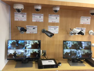 展示防犯カメラ2